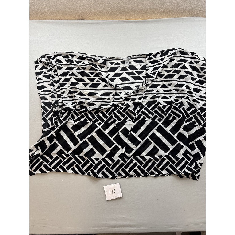 Catherines Womens 0X/1X Plus Size Black White Geometric Draped Neck Tunic Top